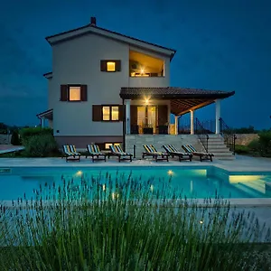 Villa Stokovci In Istria For Families And Kids With A Large Garden And Playground, Svetvinčenat